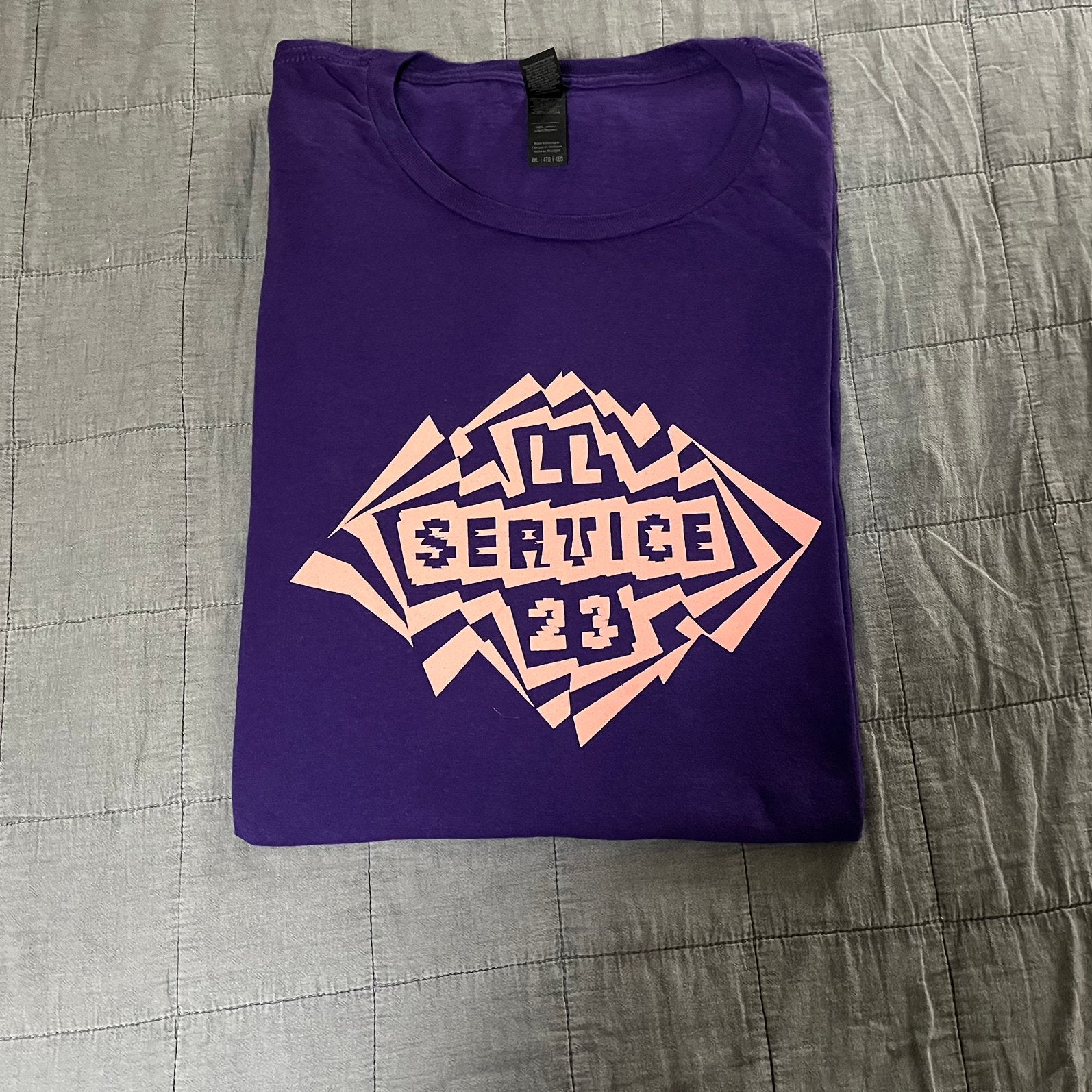 Lowlands 2015 LL23 service T-shirt met 'LL Service 23 opdruk, Ophalen of Verzenden, Overige maten, Paars