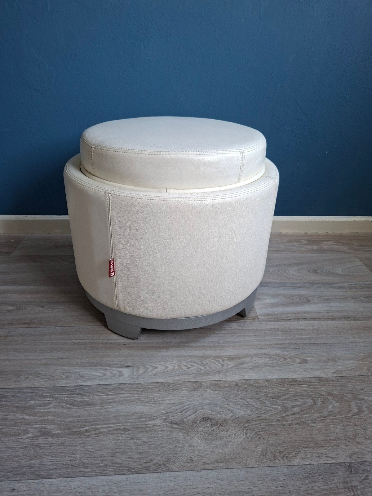 KUKA wit lederen poef met dienblad izgst, Ophalen, Minder dan 50 cm, Rond, Minder dan 50 cm