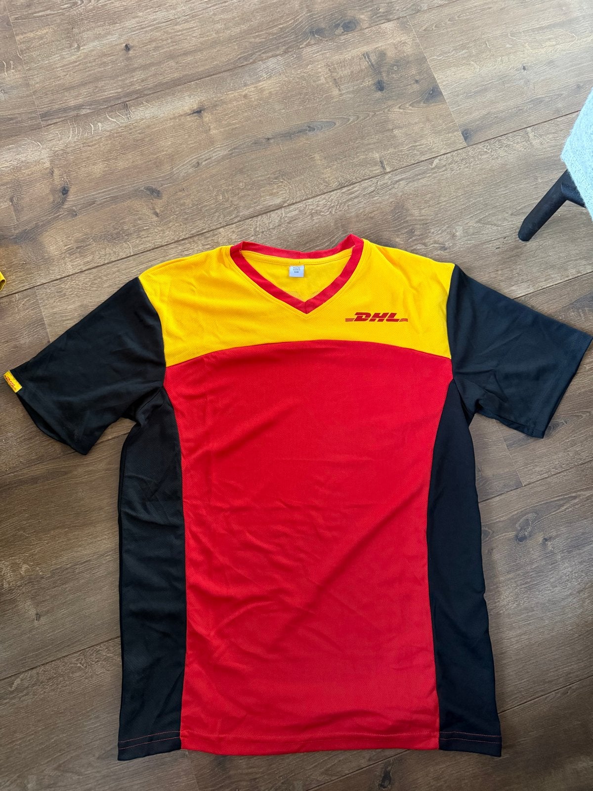 DHL T-shirt maat S (unisex), Ophalen of Verzenden, Nieuw, Maat 46 (S) of kleiner, Meerkleurig