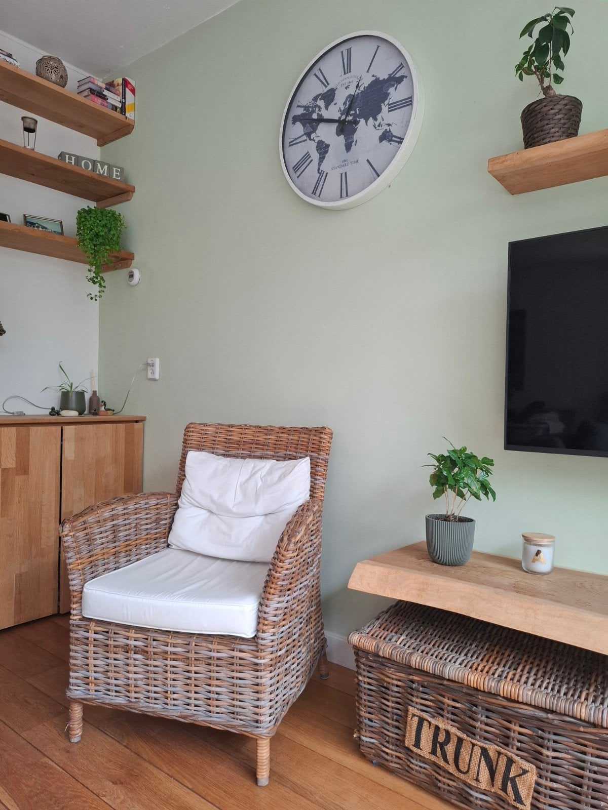 Leuke rieten stoel met kussens, Huis en Inrichting, Stoelen, Gebruikt, Eén, Riet of Rotan, Stof, Overige kleuren, Ophalen