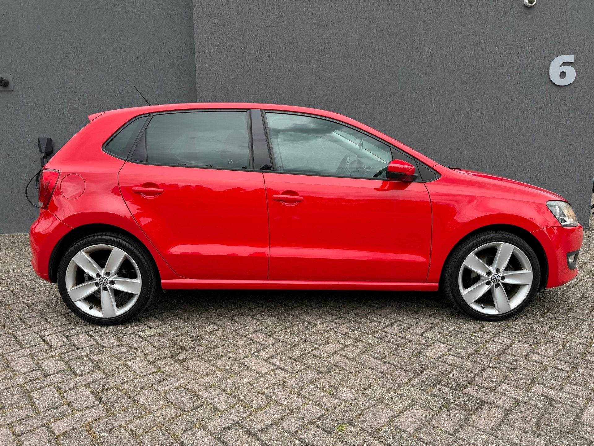Volkswagen Polo 1.4-16V Trendline, Voorwielaandrijving, 86 pk, 4 cilinders, Stoelverwarming