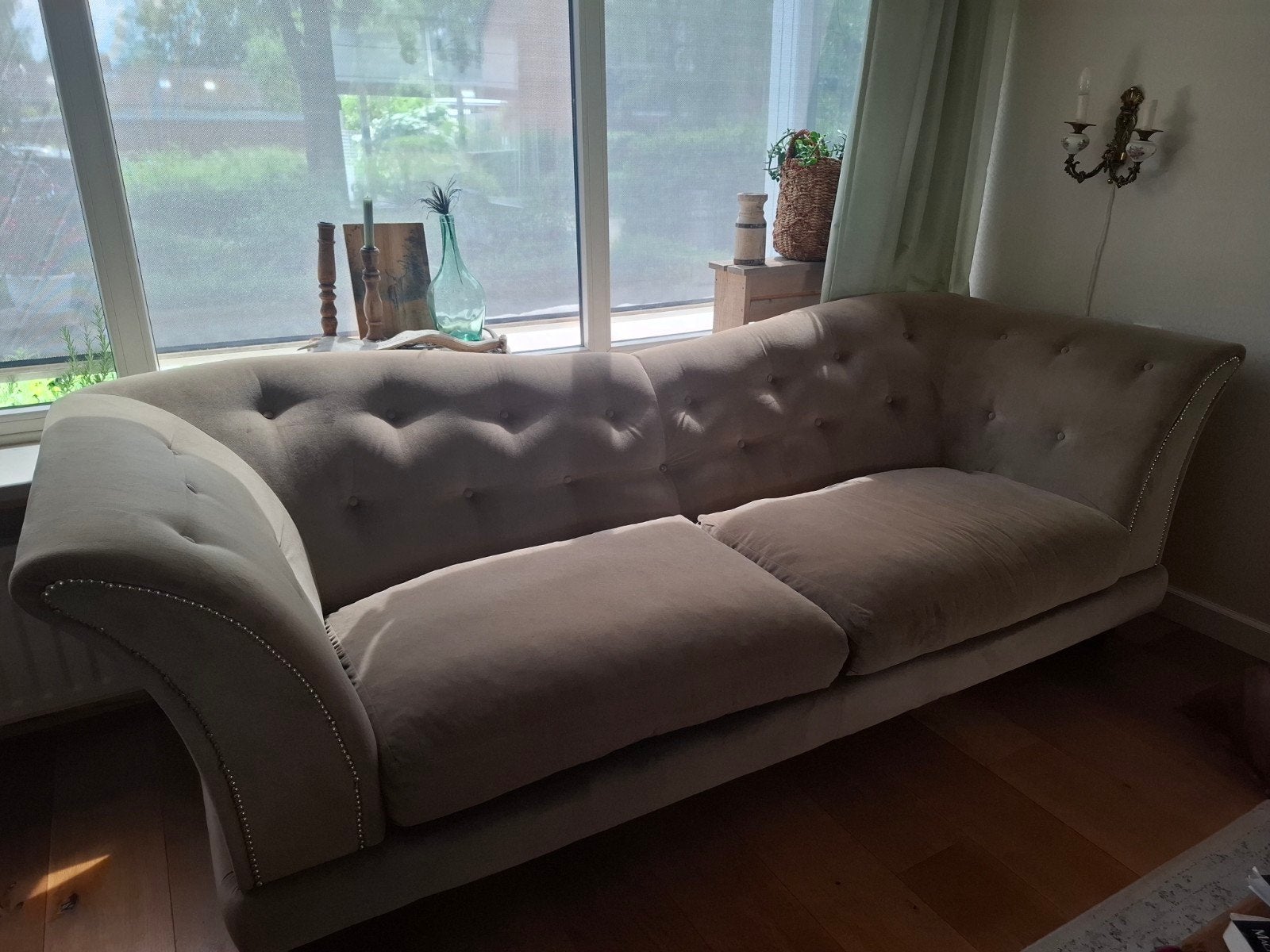 Exclusieve bank taupe kleur, Huis en Inrichting, Banken | Bankstellen, Ophalen, 250 tot 300 cm, Gebruikt, 75 tot 100 cm