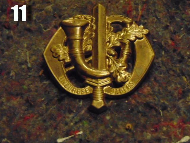 baretembleem 4 verschillende, Verzamelen, Militaria | Algemeen, Ophalen of Verzenden, Overige soorten, Nederland, Embleem of Badge