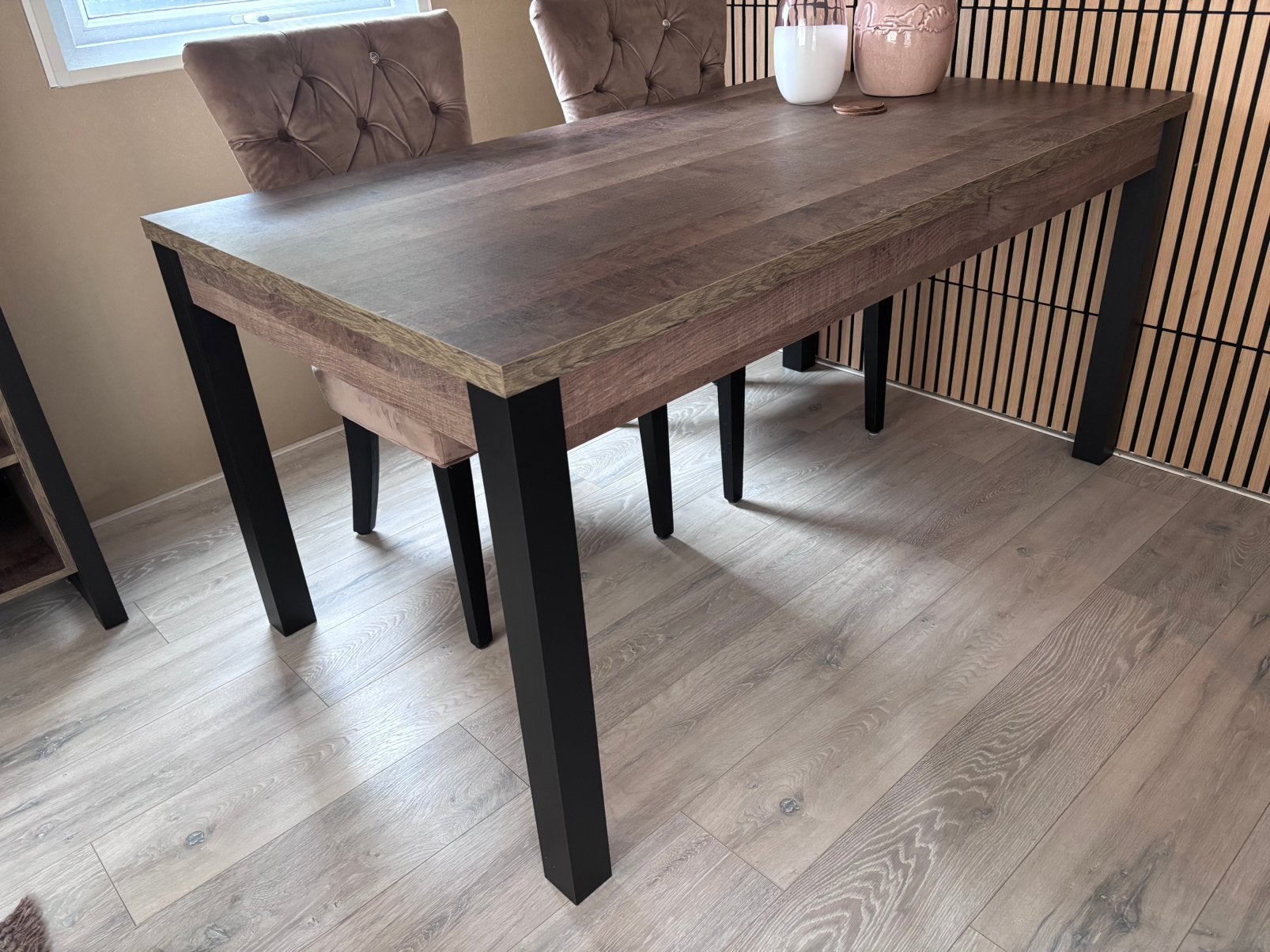 Eettafel als nieuw, merk Eerbeek, 200 cm of meer, 50 tot 100 cm, Zo goed als nieuw, Vier personen