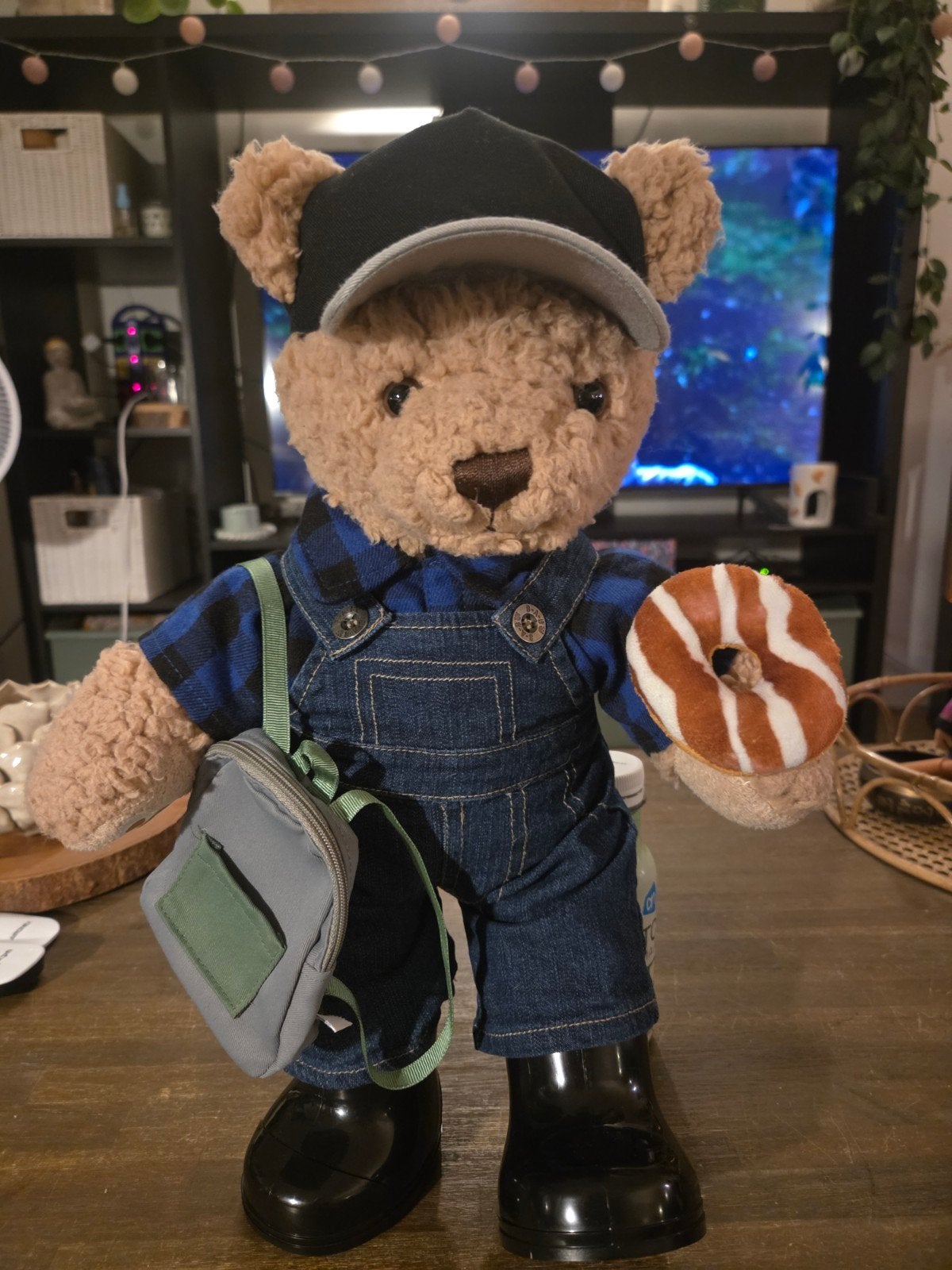 Build-A-Bear Timeless Teddy met complete outfit, Gebruikt, Beer, Ophalen of Verzenden, Met kleding of accessoire