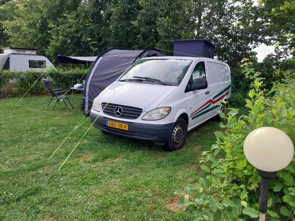 Mercedes-Benz Vito 2009 Wit, Auto's, 2000 kg, Origineel Nederlands, 2107 kg, Grijs