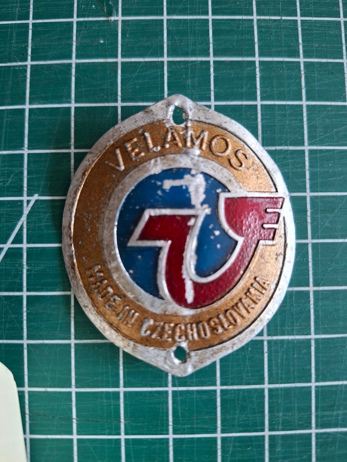 fiets balhoofdplaatje Velamos made in Czechoslovakia., Ophalen of Verzenden, Gebruikt, Overige typen