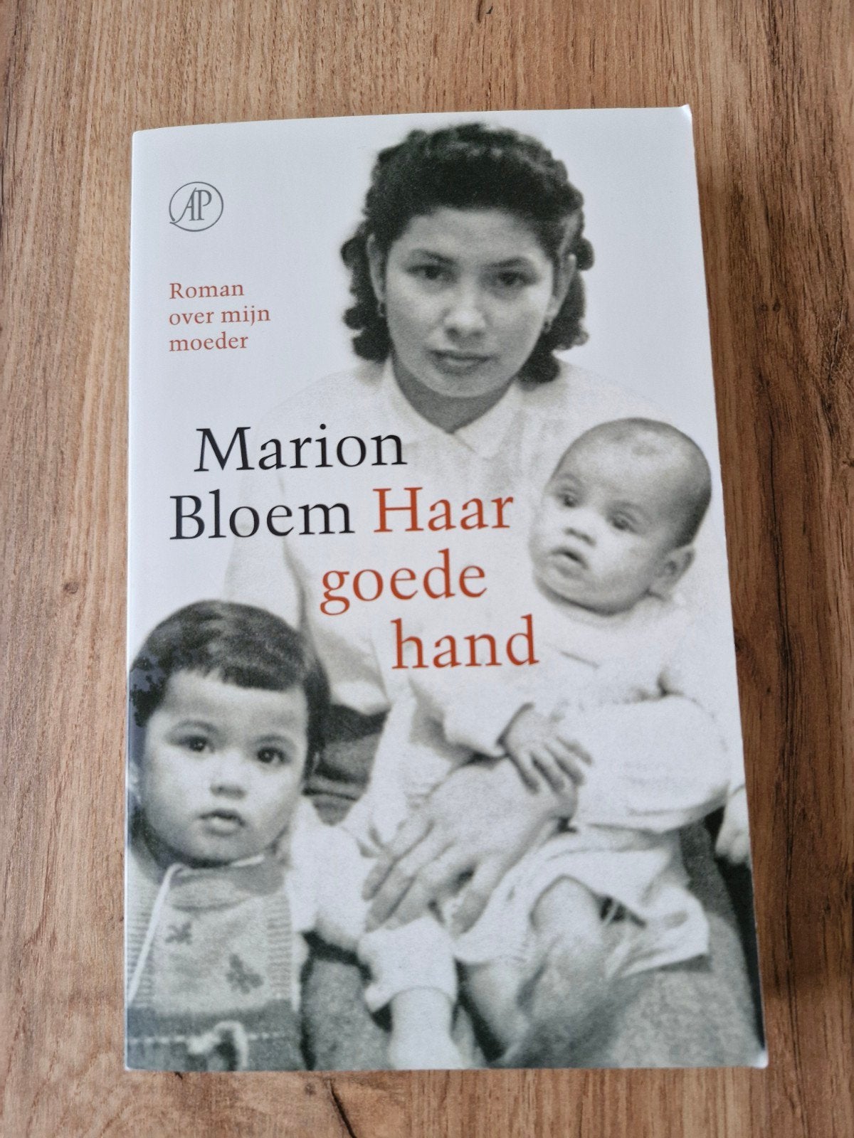 Marion Bloem - Haar goede hand, Ophalen of Verzenden, Zo goed als nieuw, Marion Bloem