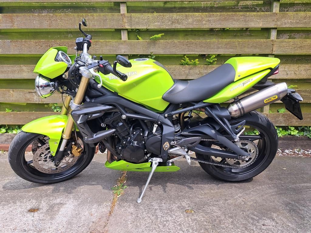 Triumph Street Triple 2009, 675 cc, Motorrijbewijs A, 3 cilinders, Particulier