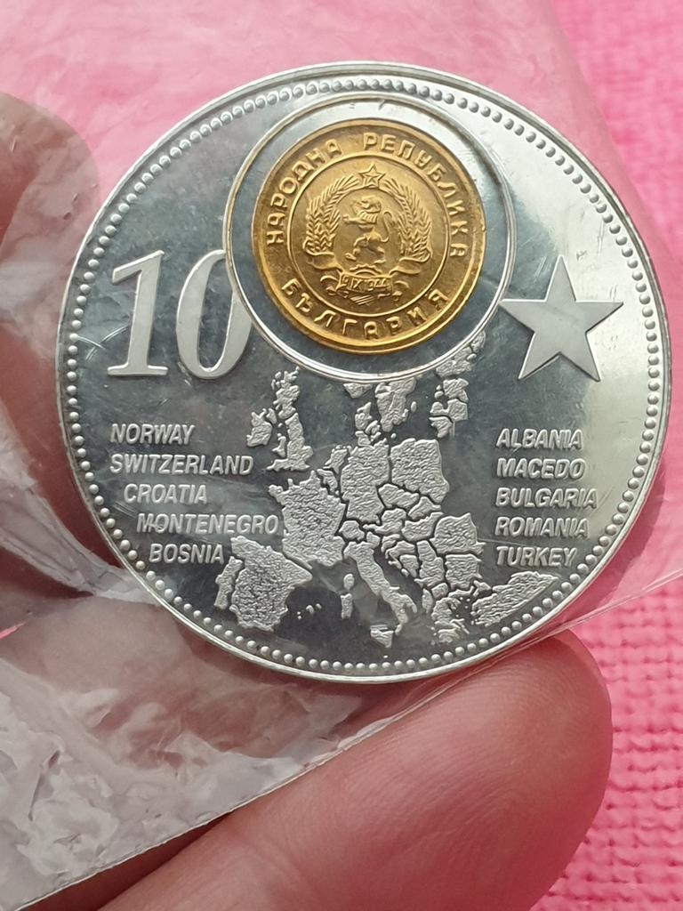 The Forthcoming new euro countries 2006 (k5), Ophalen of Verzenden, Overige materialen