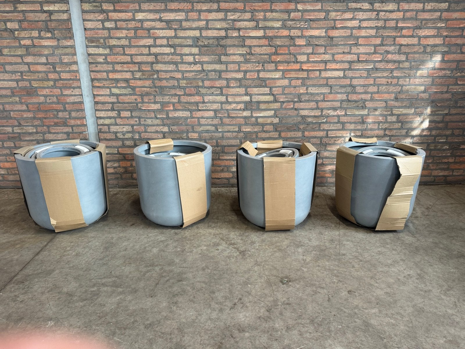 4 setten van Nieuwe Grijze Bloempotten - Diverse Maten, Tuin en Terras, Ophalen, 40 cm of meer, Rond, Beton