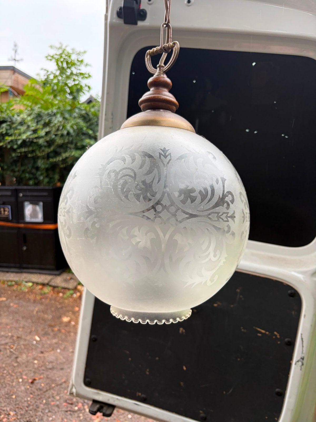 Mooie vintage hanglamp met geëtste glazen bol, Ophalen of Verzenden