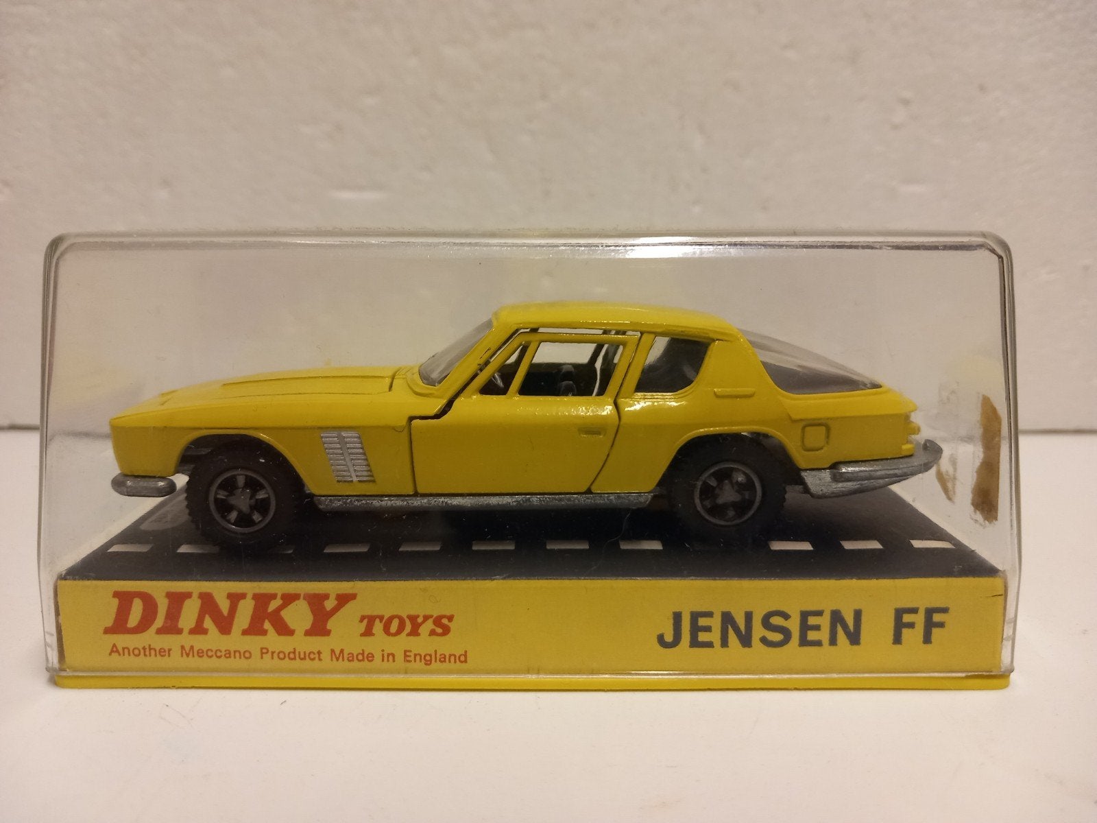 old Dinky Toys #188 Jensen FF geel boxed, Hobby en Vrije tijd, Ophalen of Verzenden, Zo goed als nieuw, Auto, Dinky Toys