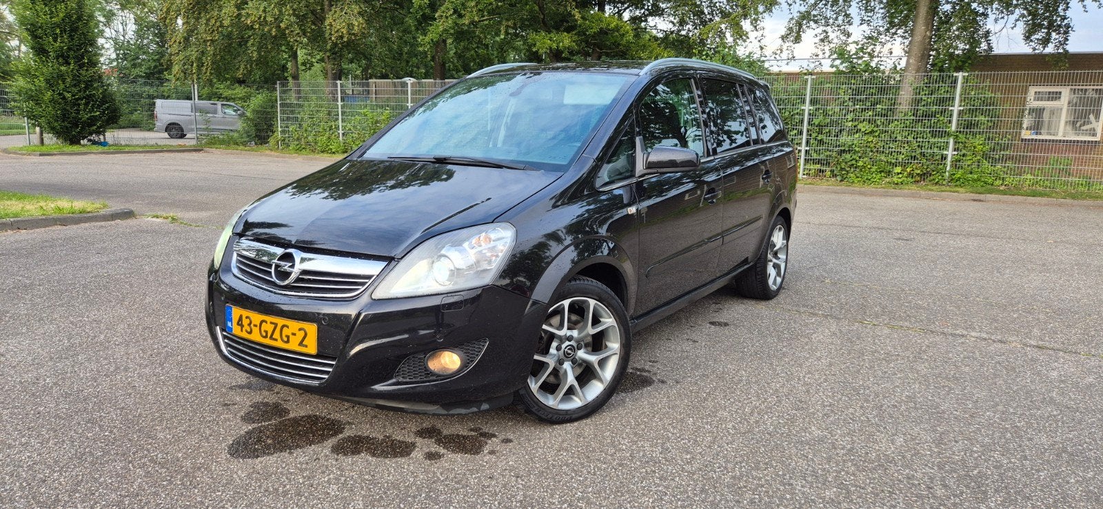 Opel Zafira 2.2 2008 Zwart, Auto's, Opel, Voorwielaandrijving, Euro 5, Zwart, 4 cilinders