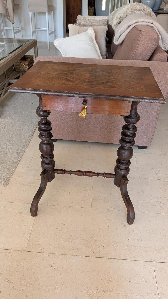 Antieke sidetable met lade, Gebruikt, 50 tot 100 cm, Overige houtsoorten, Antiek