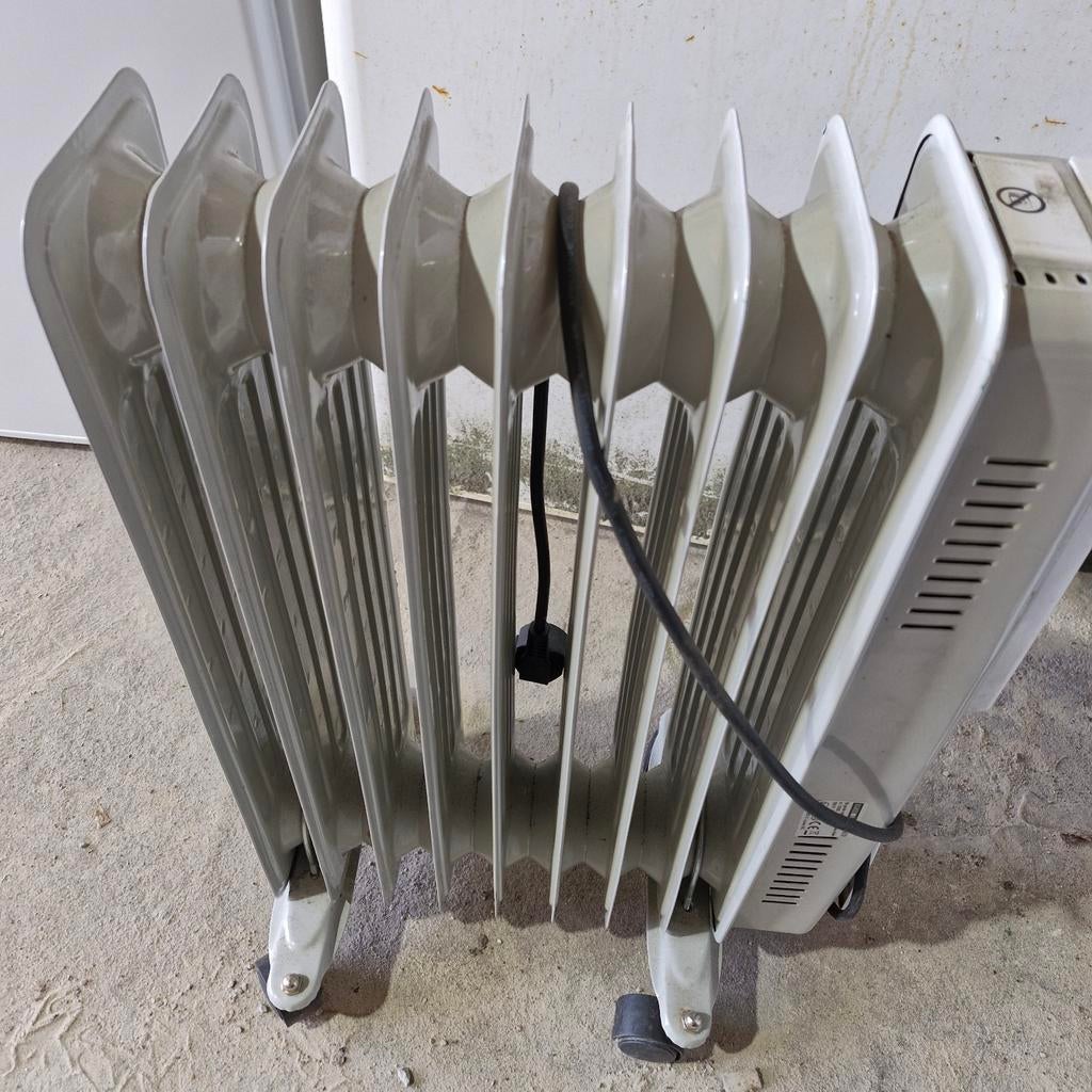 Elektrische radiator op wielen, 30 tot 80 cm, Gebruikt, Radiator, Minder dan 60 cm
