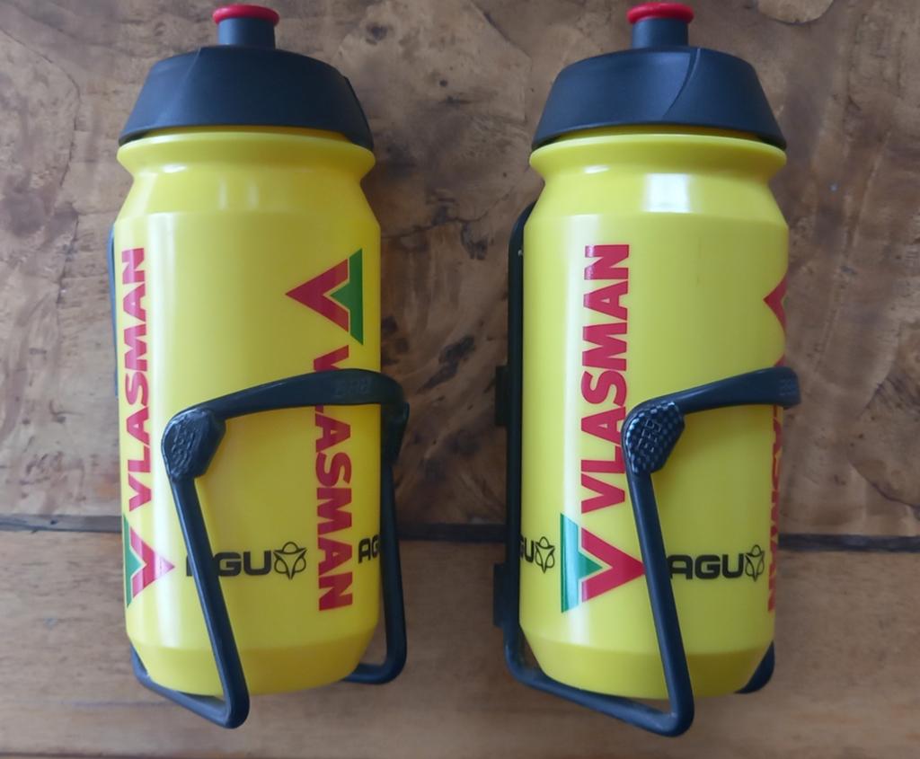 2 Nieuwe Vlasman Agu bidons evt met bidonhouders, Ophalen of Verzenden, Nieuw