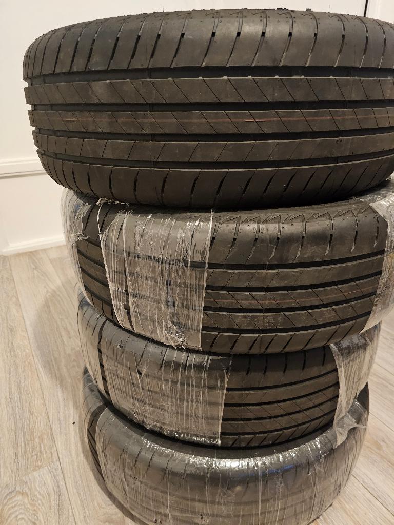 Bridgestone Turanza 235/55 R18 100V Zomerbanden, Auto-onderdelen, Banden en Velgen, Ophalen, 18 inch, Nieuw, 235 mm