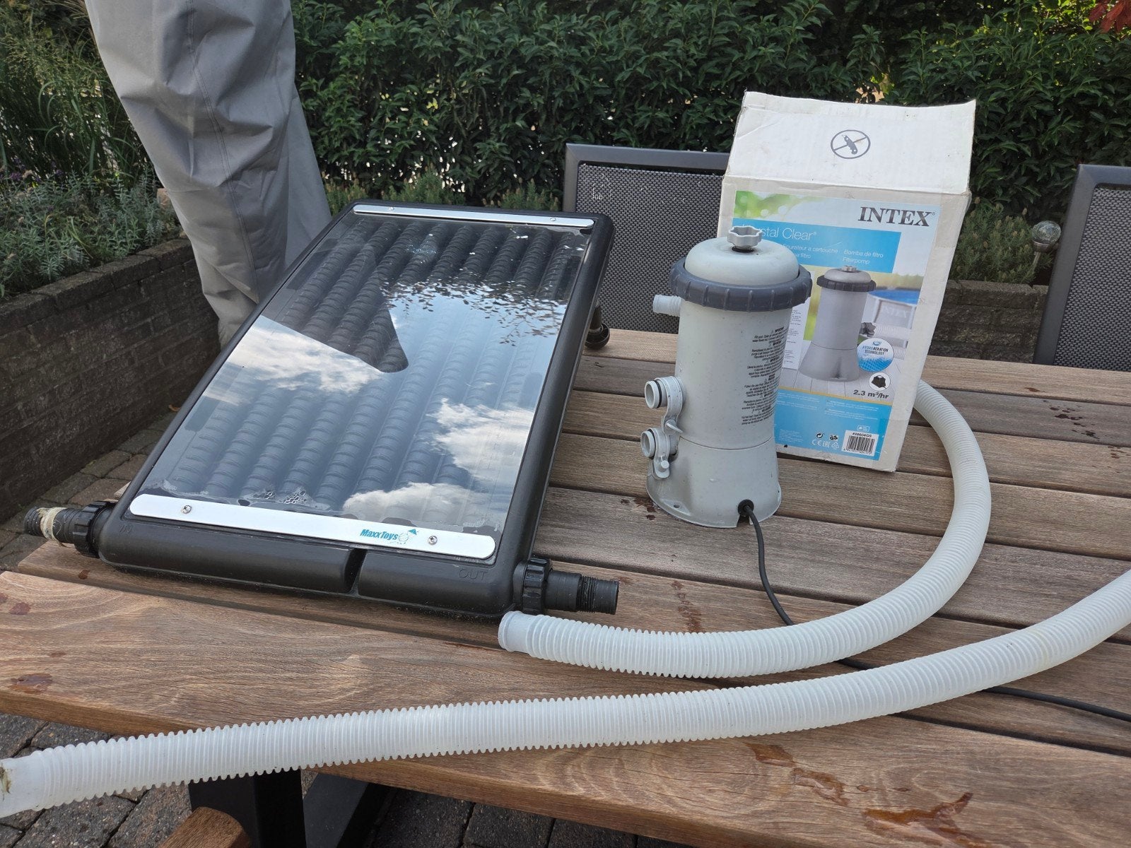 Solar Verwarmer MaxxToys met Intex Pomp en Slangen, Ophalen, Zo goed als nieuw