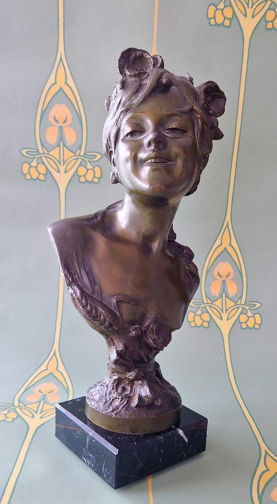 Prachtig sereen Art Nouveau beeld van een vrouwengelaat, Antiek en Kunst, Kunst | Beelden en Houtsnijwerken, Ophalen of Verzenden