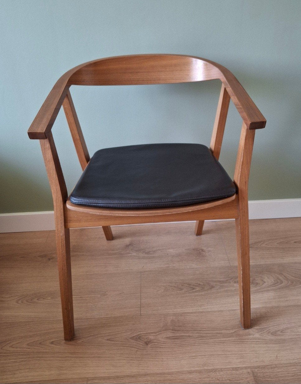 IKEA Stockholm eettafelstoel eetkamer stoel walnoot fineer, Ophalen, Gebruikt, Bruin, Eén