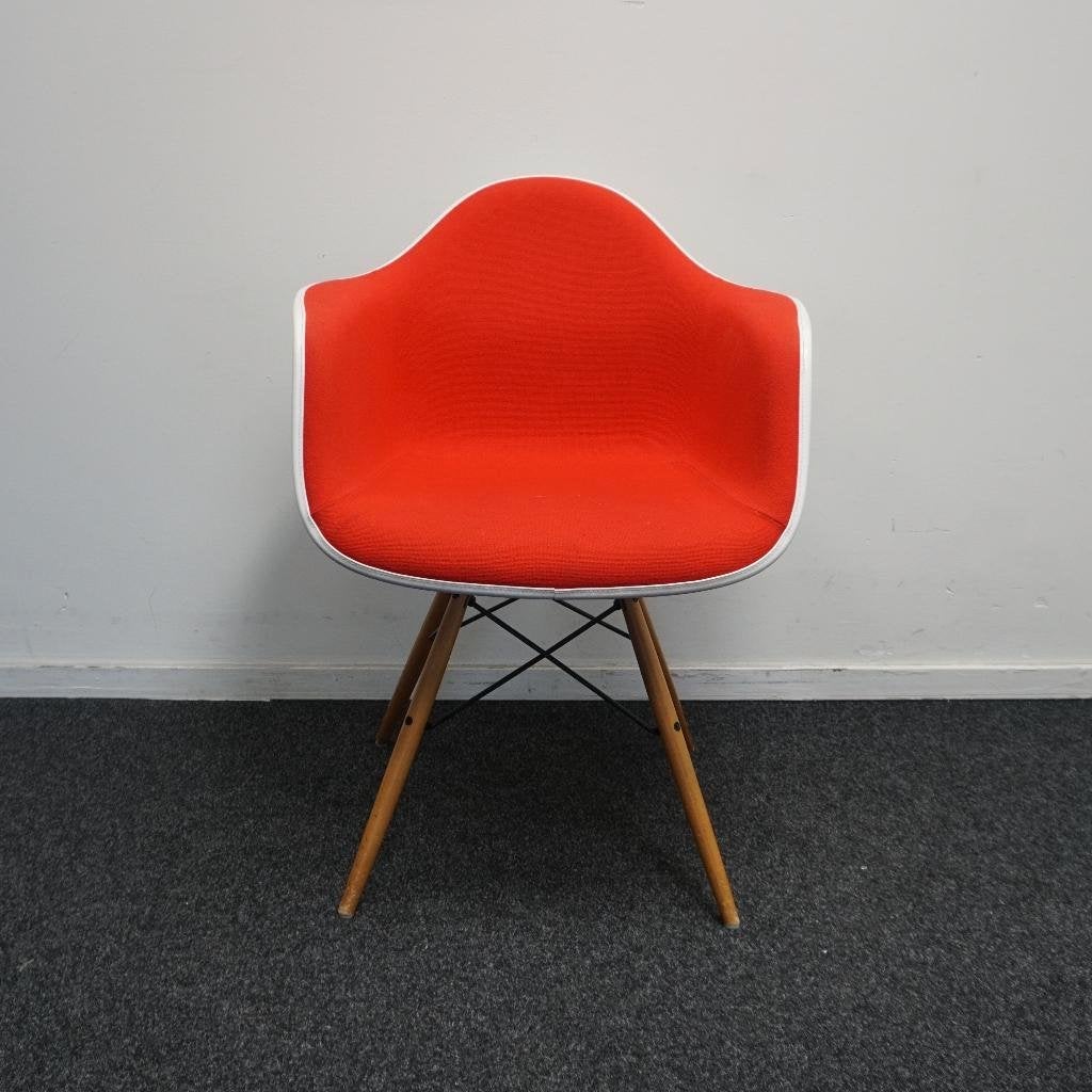 Vitra Eames DAW Design Stoelen | Kuip Stoel  | Rood / Wit, Huis en Inrichting, Gebruikt, -, Ophalen of Verzenden, Stof
