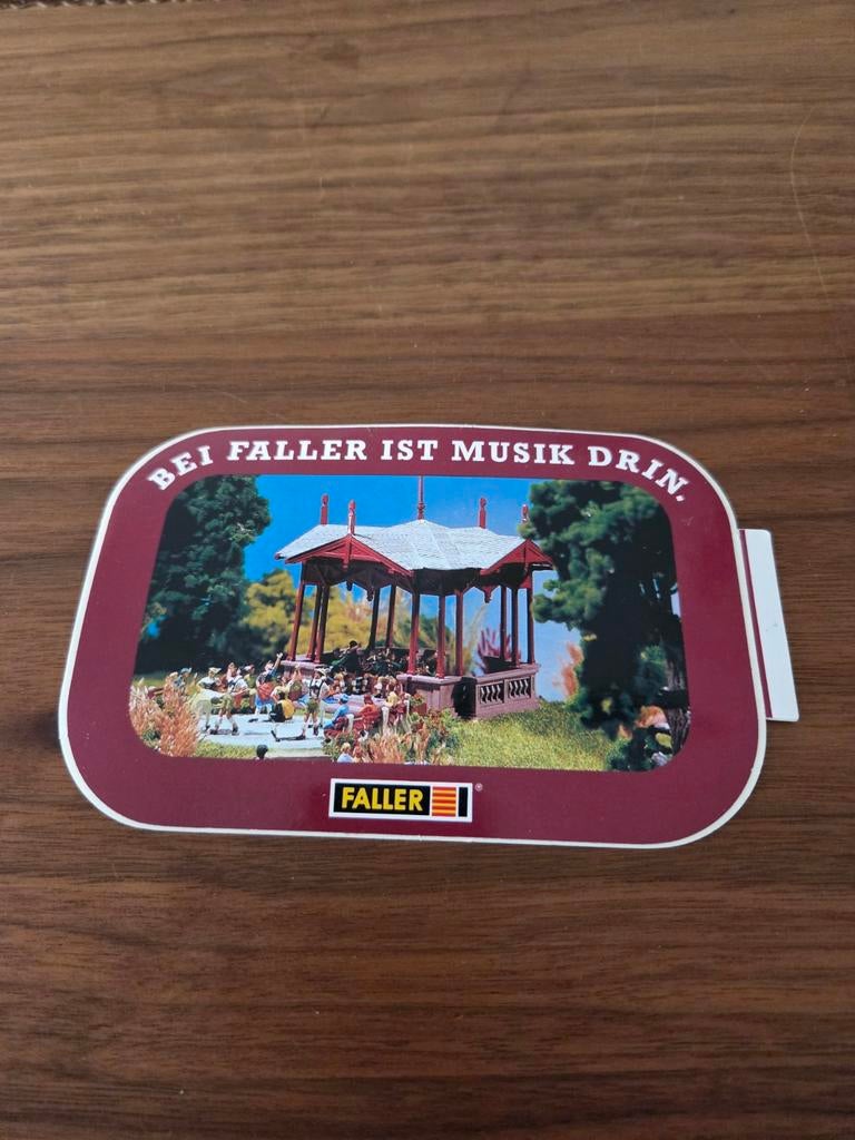 6197 Faller Sticker - "Bei Faller ist Musik drin", Verzamelen, Stickers, Gebruikt, Ophalen of Verzenden