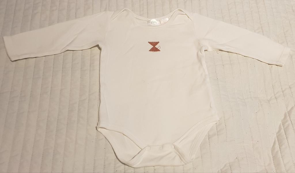 Zara rompertje wit baby kleding maat 86 romper hond hondje, Zo goed als nieuw, Zara, Shirtje of Longsleeve, Verzenden
