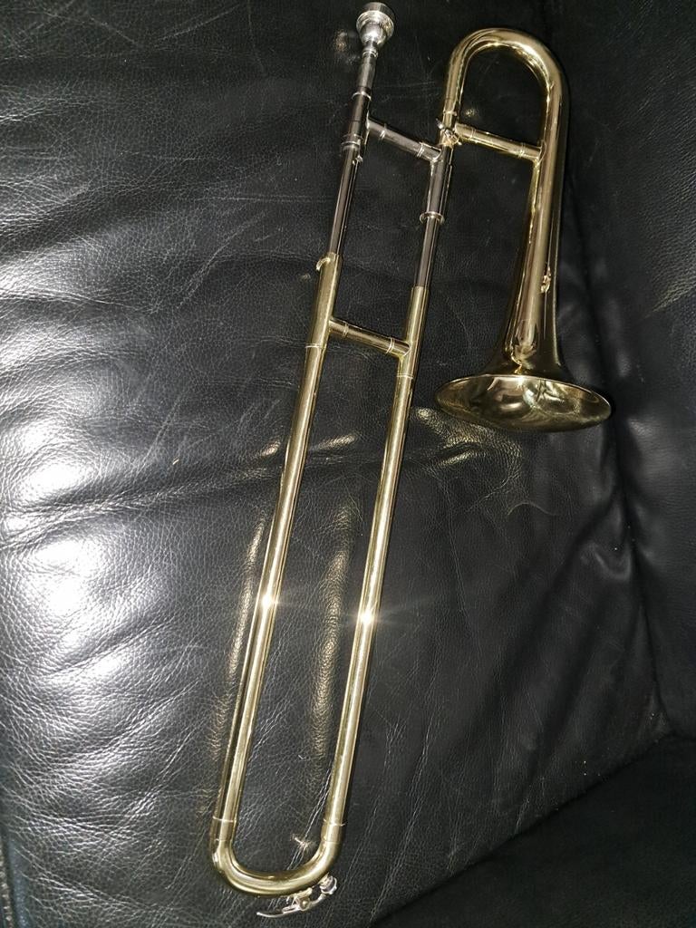 Jupiter trombone met koffer - Ideaal voor beginners, Ophalen of Verzenden, Gebruikt, Tenor, Met koffer