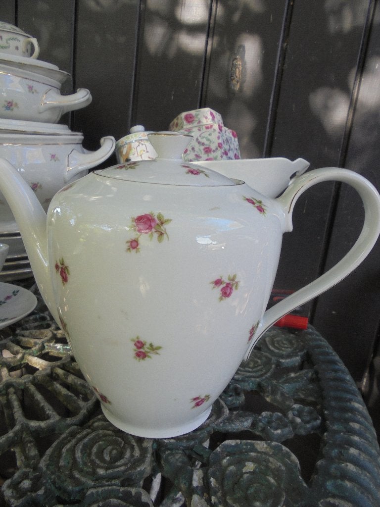 Koffiepot Schumann Arzberg Bavaria met roze roosjes, Ophalen of Verzenden
