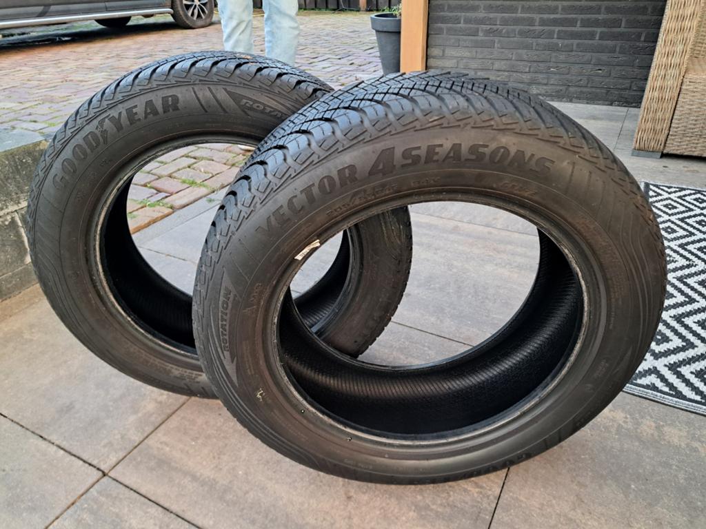 2x Goodyear Vector 4 Seasons Gen-2 205/55R16, Ophalen of Verzenden, Gebruikt