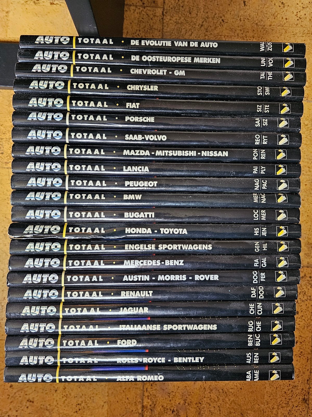 Auto Totaal Boekenreeks - 22 delen, Ophalen, Gelezen, Algemeen