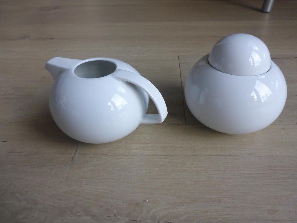 Suikerpot en roomkannetje ambrogio rossari, scherzer., Overige typen, Ophalen of Verzenden, Zo goed als nieuw, Overige stijlen