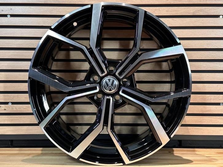 19" Faro Fits VW Golf 5/6/7/8 Caddy/Touran 5x112 et45, Auto-onderdelen, Velg(en), Niet ingevuld, Nieuw, Ophalen of Verzenden