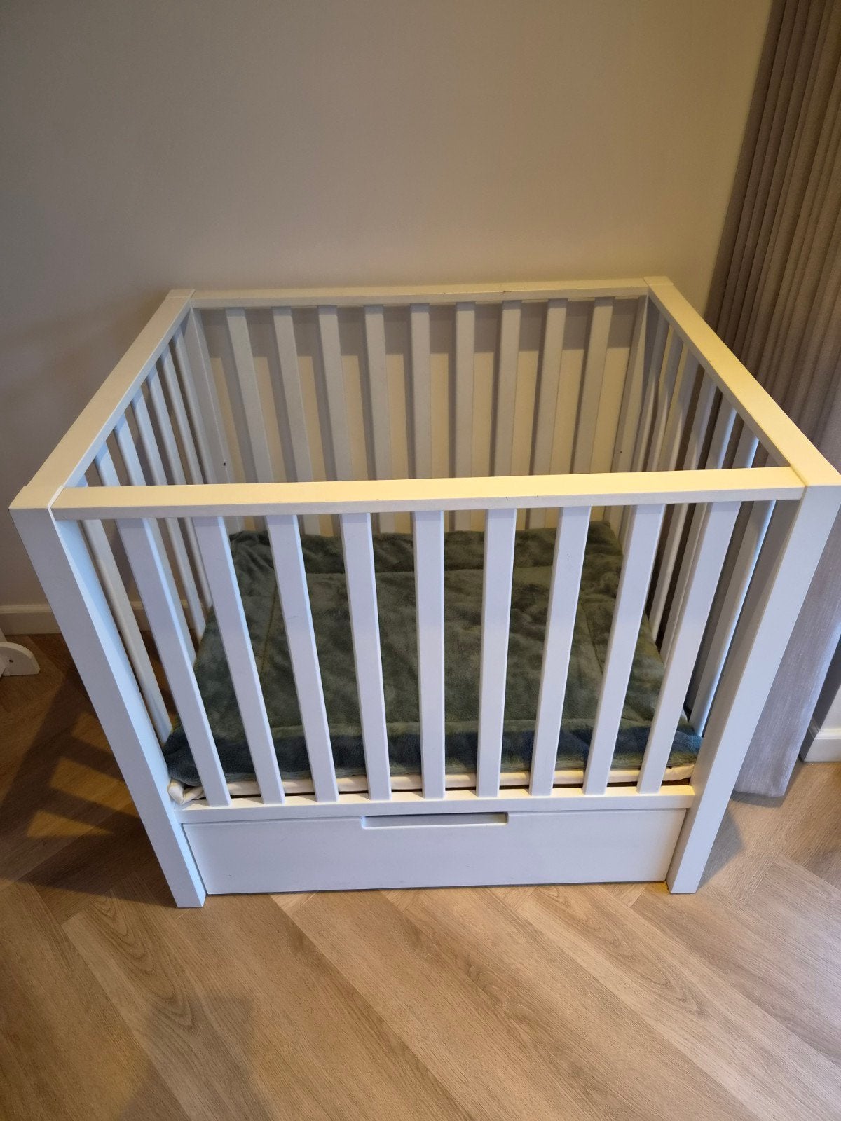 Babydump Ledikant 100x80x63 - Verstelbaar in 2 hoogtes, Ophalen, Gebruikt, Ledikant
