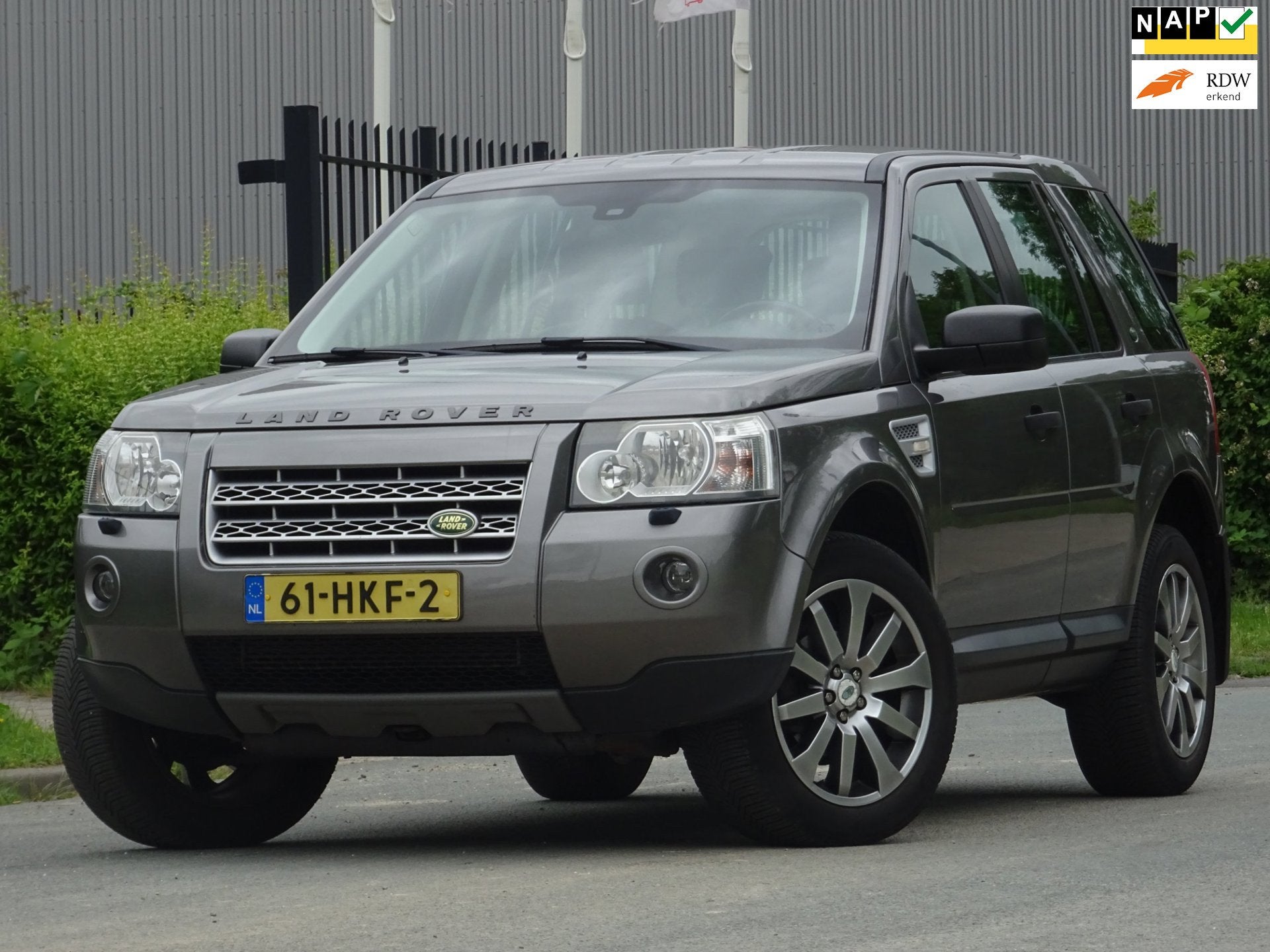 Land Rover Freelander 2.2 TD4 E AUT. NAP/LEER/AC/CRUISE/PDC, Automaat, Gebruikt, Zwart, 4 cilinders