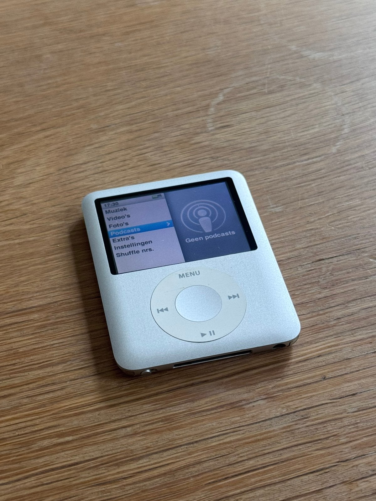 Apple iPod nano 3e generatie – 4GB – Zilver, 1 park way apple, Ophalen of Verzenden, Zo goed als nieuw, Apple inc