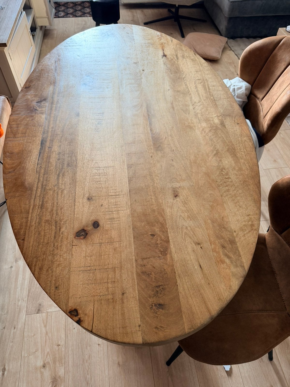 Ovale eettafel met metalen spinpoot, Ophalen, Gebruikt, 100 tot 150 cm, Vijf personen of meer