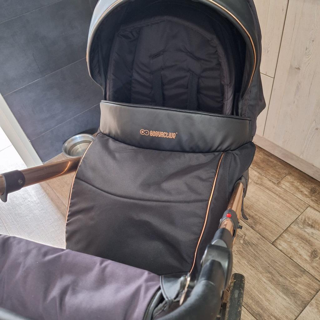 Gebruikte Kinderwagen met reiswieg, zitje en tas, Gebruikt, Combiwagen, Met reiswieg, Ophalen