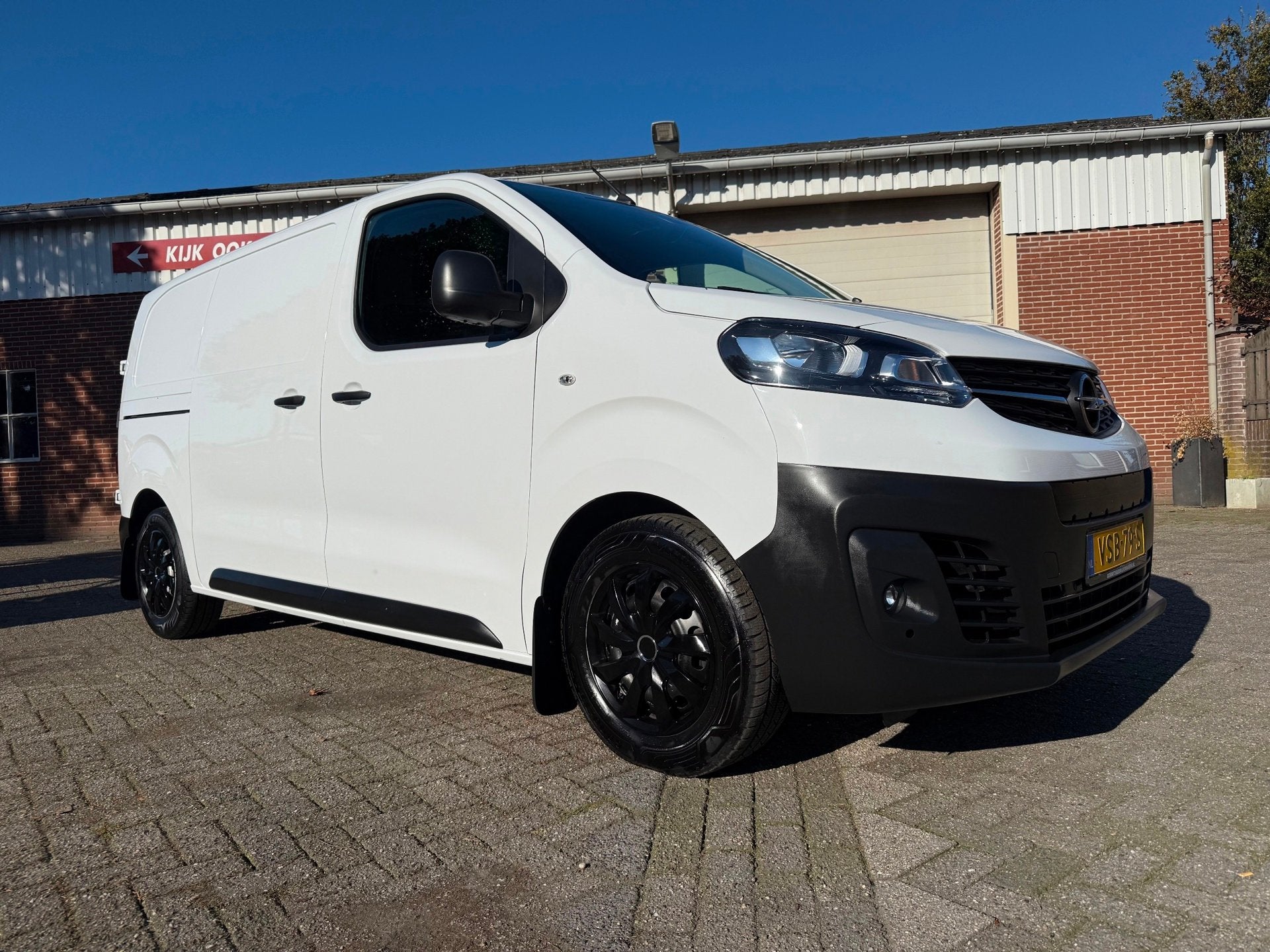 Opel Vivaro-e L2H1 Edition 75 kWh 100% Elektrisch Camera Car, Auto's, 136 pk, Gebruikt, Wit, Origineel Nederlands
