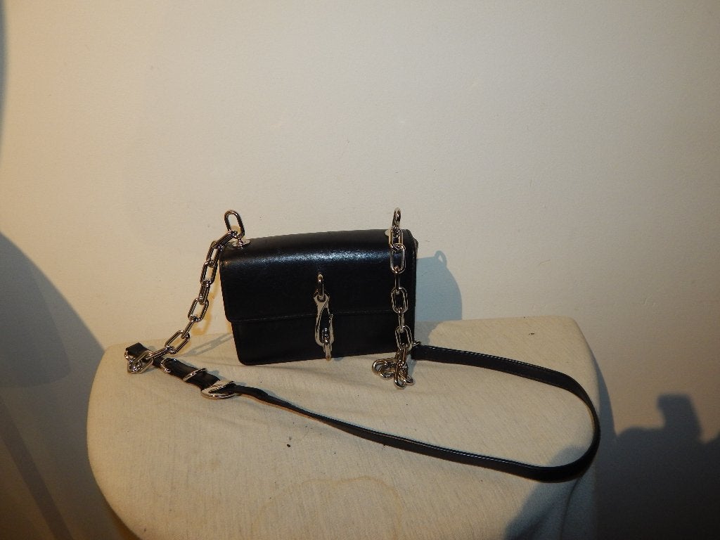 Alexander Wang zwarte schouder tas model Hook met zilver