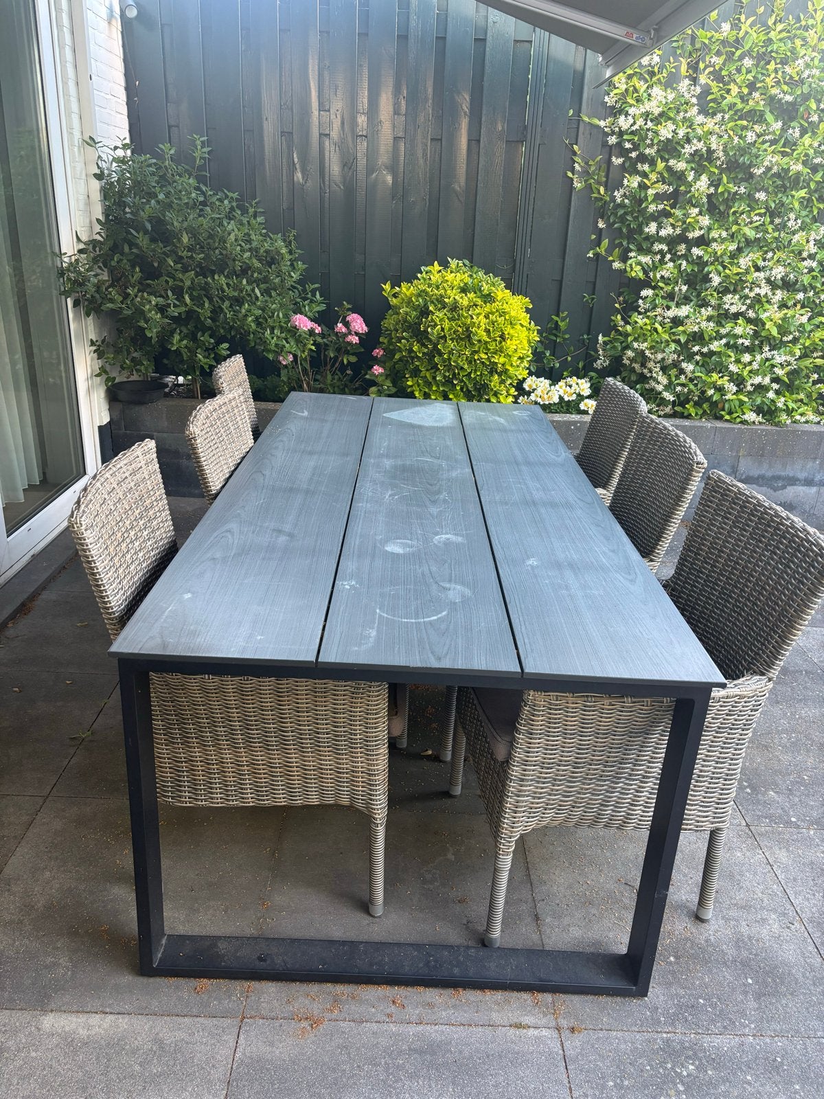 Moderne tuinset met 6 stoelen - Grijs/Zwart, Tuin en Terras, Tuinsets en Loungesets, Ophalen, Gebruikt, Eettafel, 6 zitplaatsen