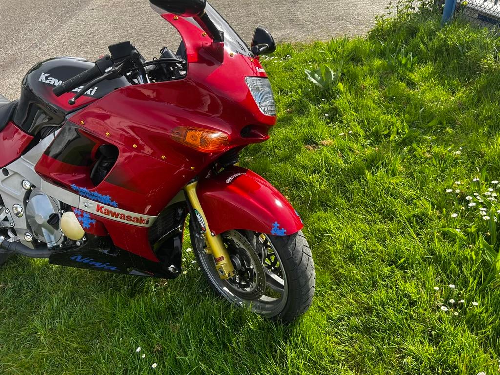 Zzr600 zwart/rood, Bedrijf, Scooter
