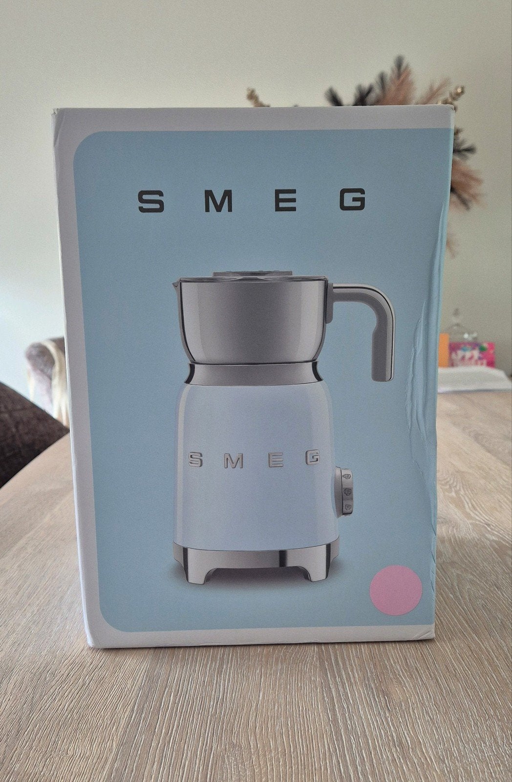 Nieuwe Smeg melkopschuimer roze, Witgoed en Apparatuur, Ophalen of Verzenden, Nieuw, Elektrische melkopschuimer
