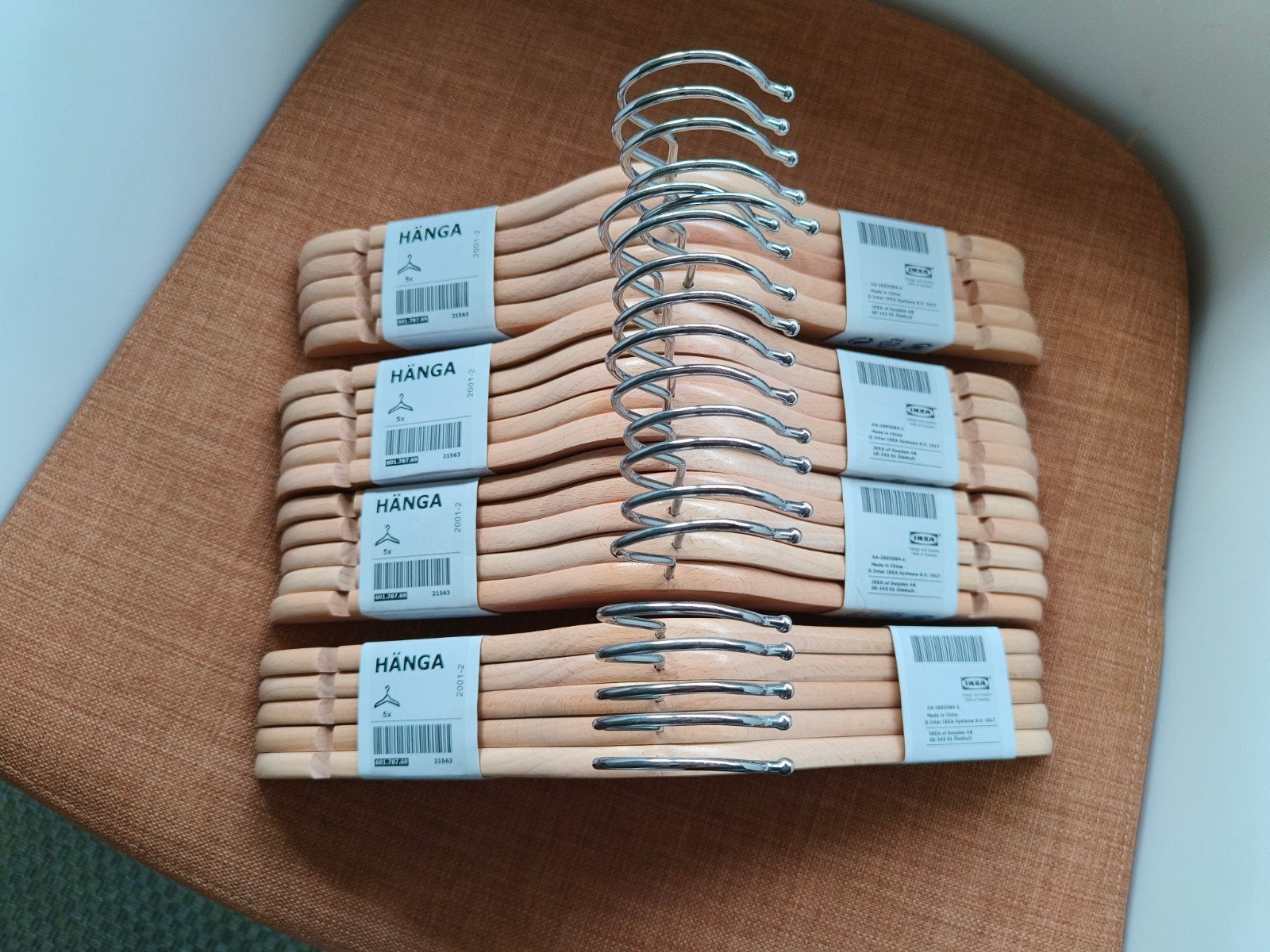 Ikea HANGA kledinghangers, Ophalen, Zo goed als nieuw, Hout