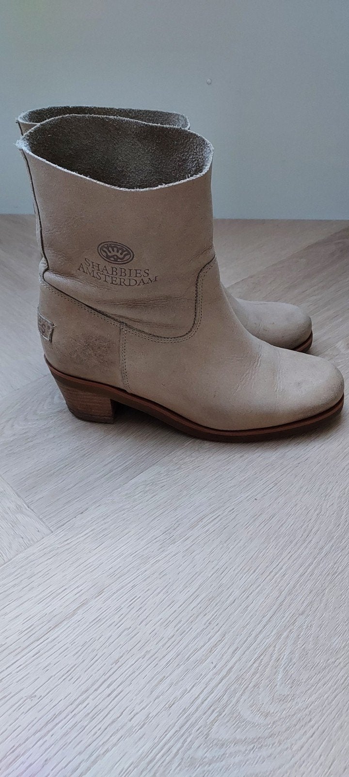 Shabbies Amsterdam beige leren enkellaarsje mt.38, Shabbies Amsterdam, Beige, Lage of Enkellaarzen, Ophalen of Verzenden
