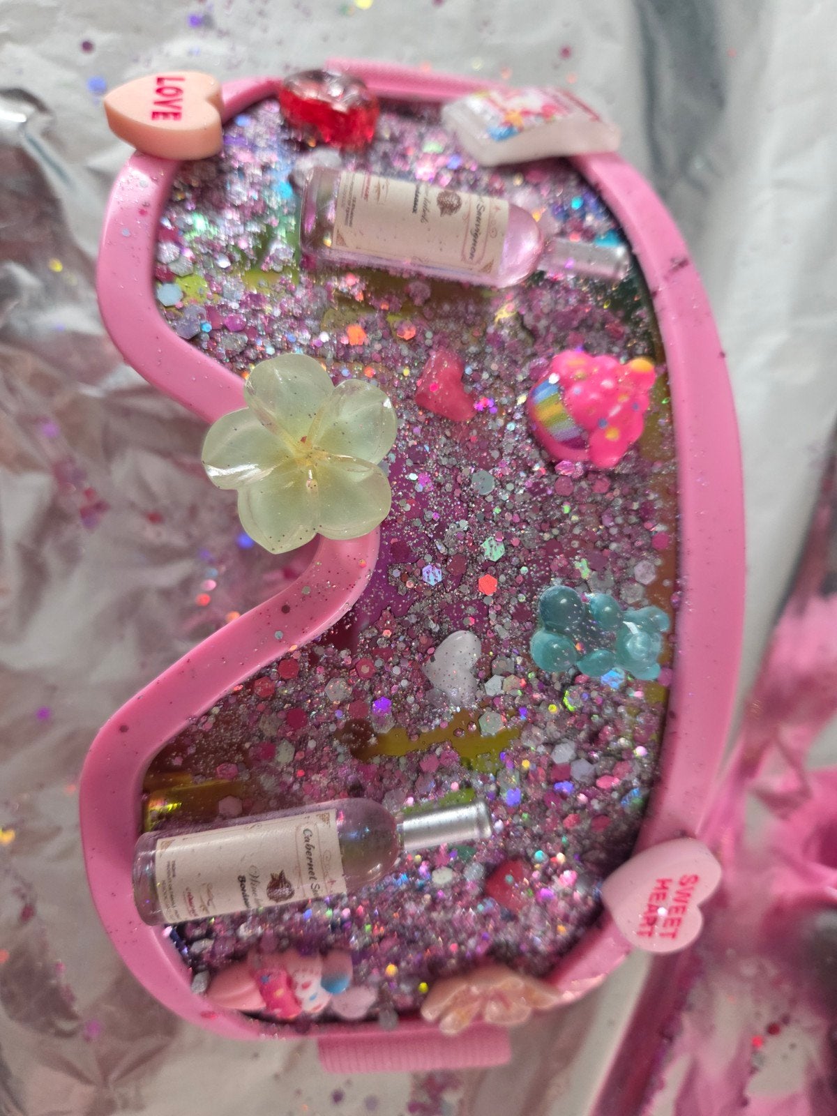 Unieke Roze Glitter skibrillen met Miniatuur Decoraties, Kleding | Dames, Ophalen of Verzenden, Nieuw, Carnaval, Accessoires