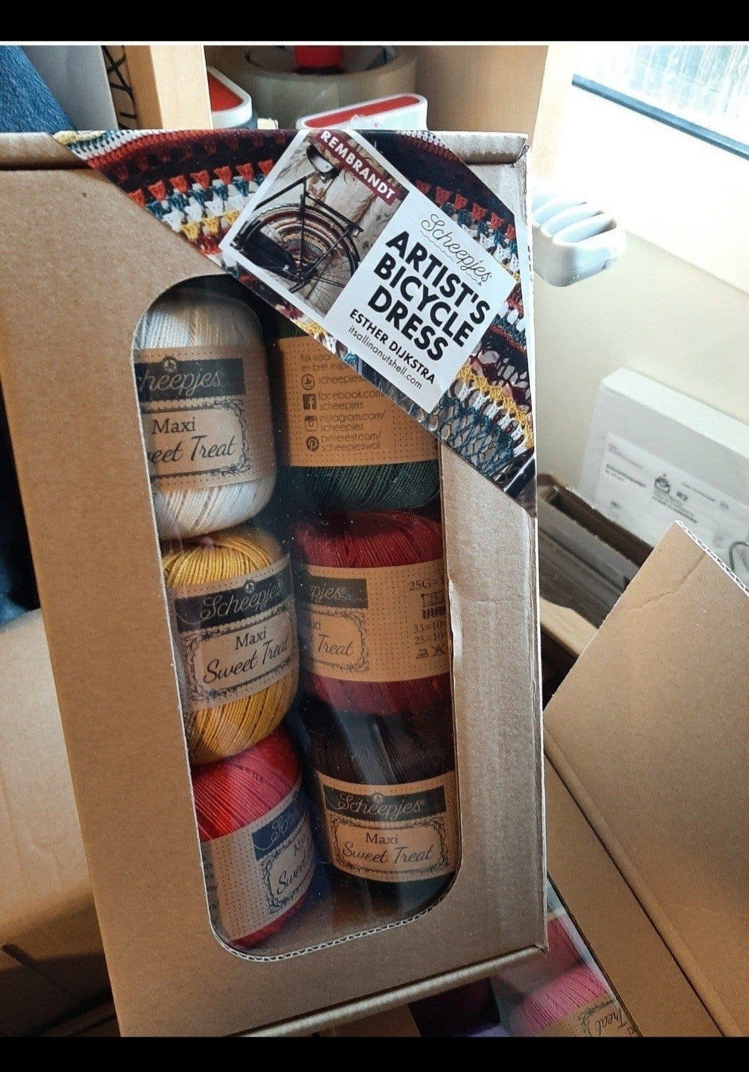 kit om jasbeschermer te haken in Rembrandt kleuren., Ophalen of Verzenden, Nieuw, Haken, Wol of Garen