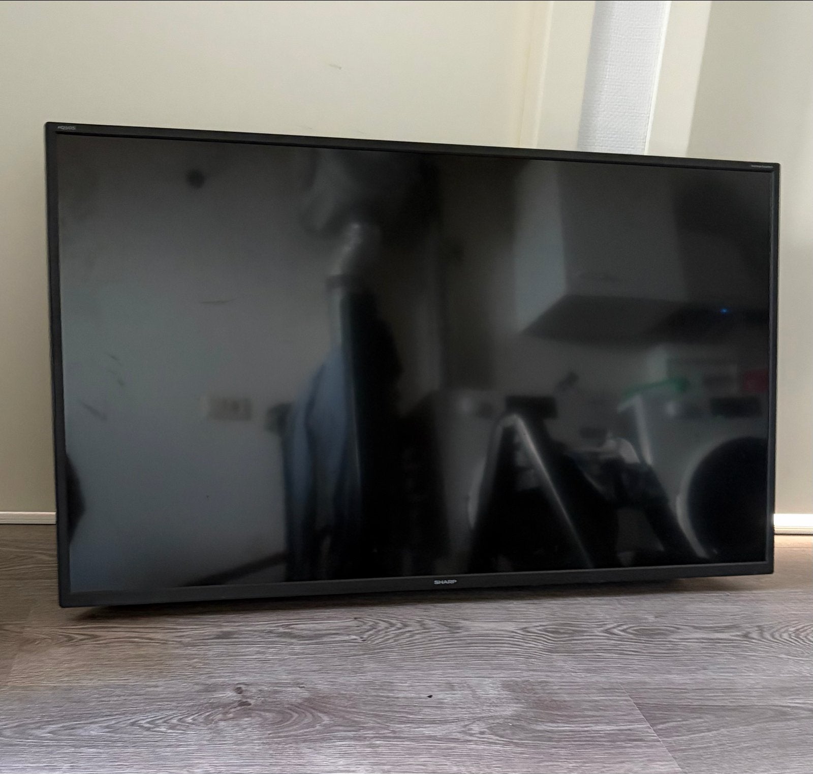 Sharp LED TV - Goede staat, Ophalen, 50 Hz, 100 cm of meer, Sharp