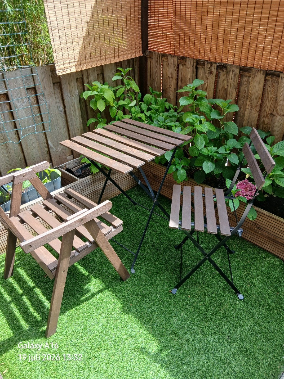 Bistroset met 2 verschillenden stoelen, Ophalen, Overige materialen, 2 zitplaatsen